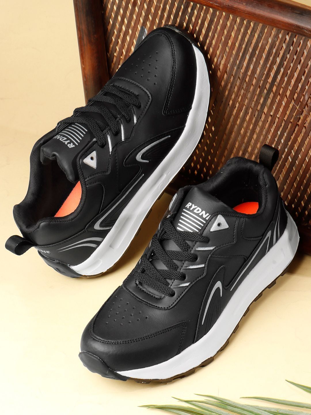 RYDNE Men Running Shoes