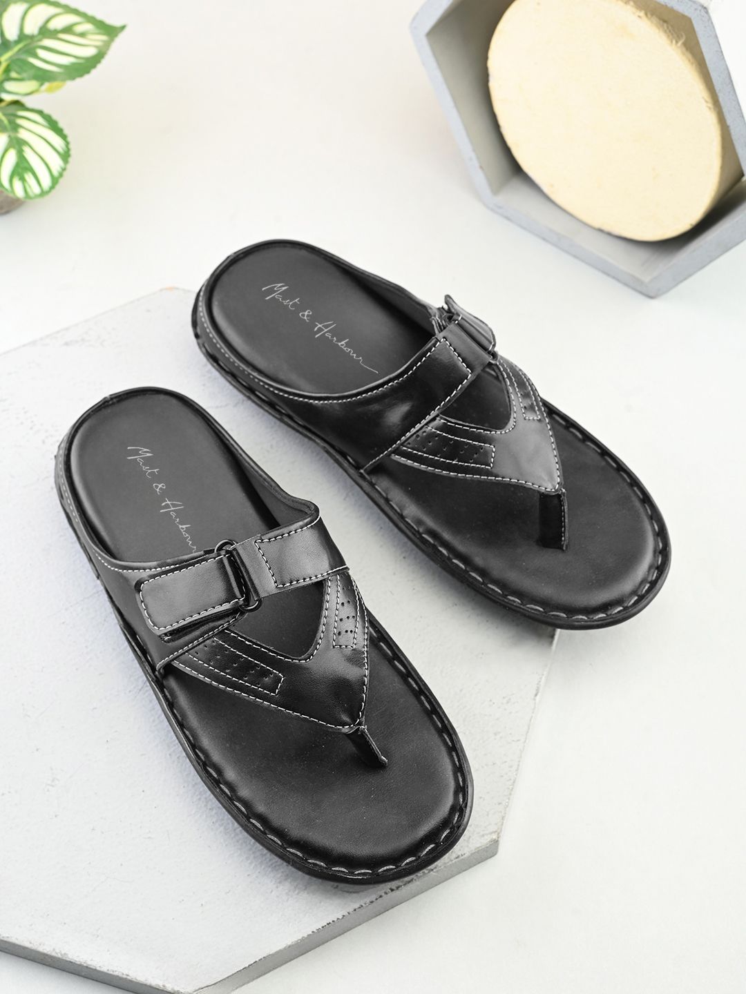 Mast & Harbour Men Thong Flip-Flops