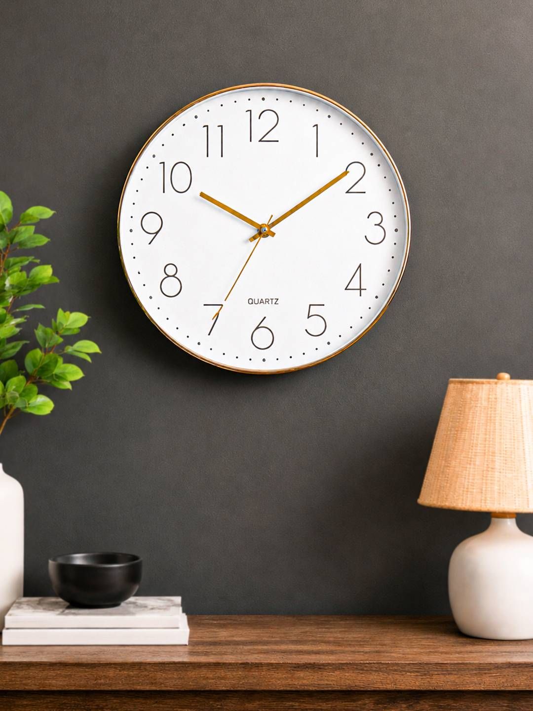 MARKET99 White & Gold-Toned Chic Modern Minimalist Plastic Wall Clock