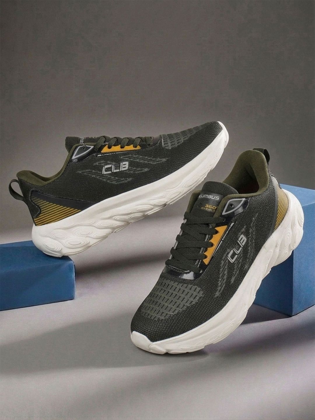 Columbus Men Mesh Running Shoes