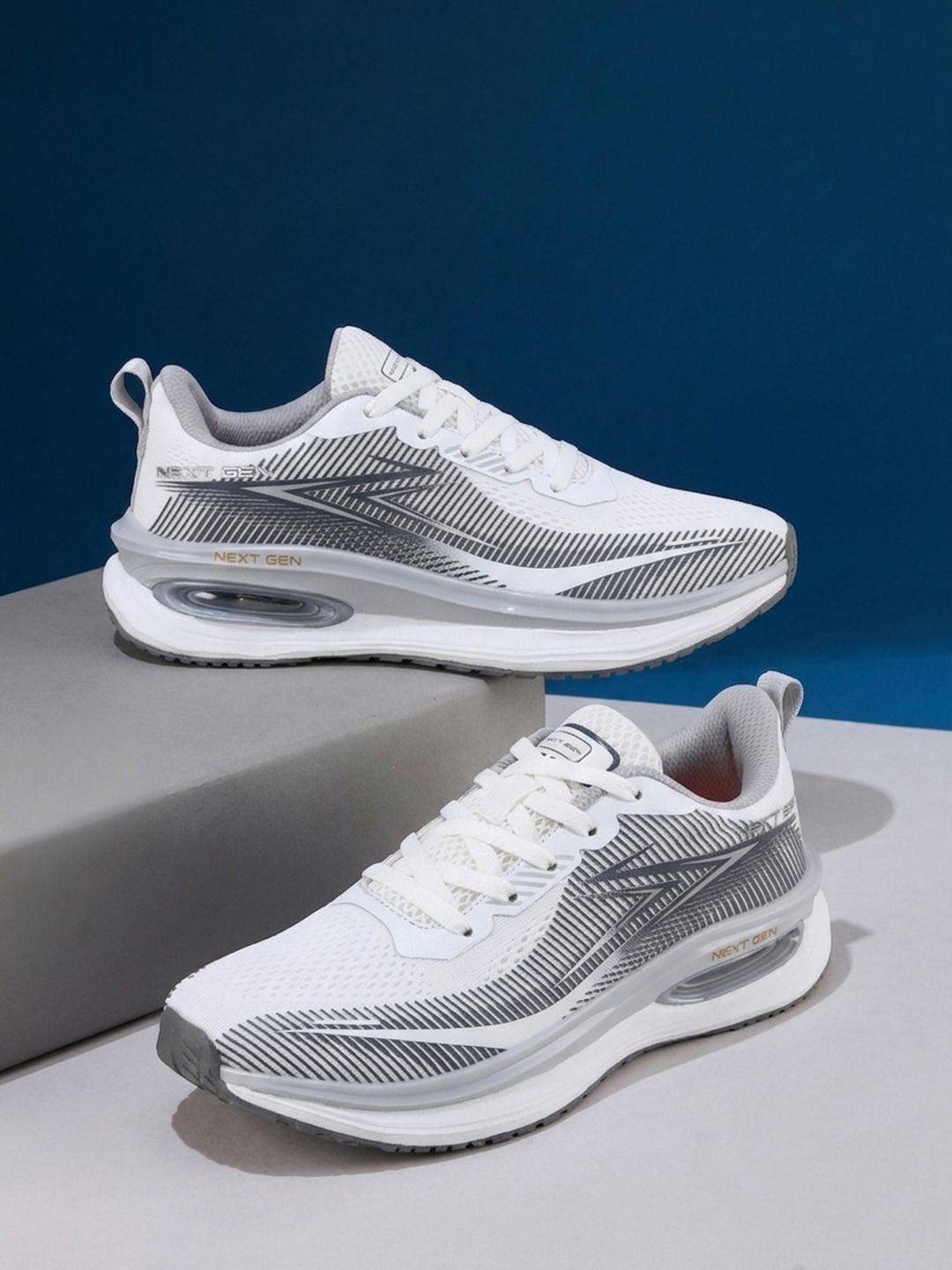 Columbus Men Mesh Running Shoes