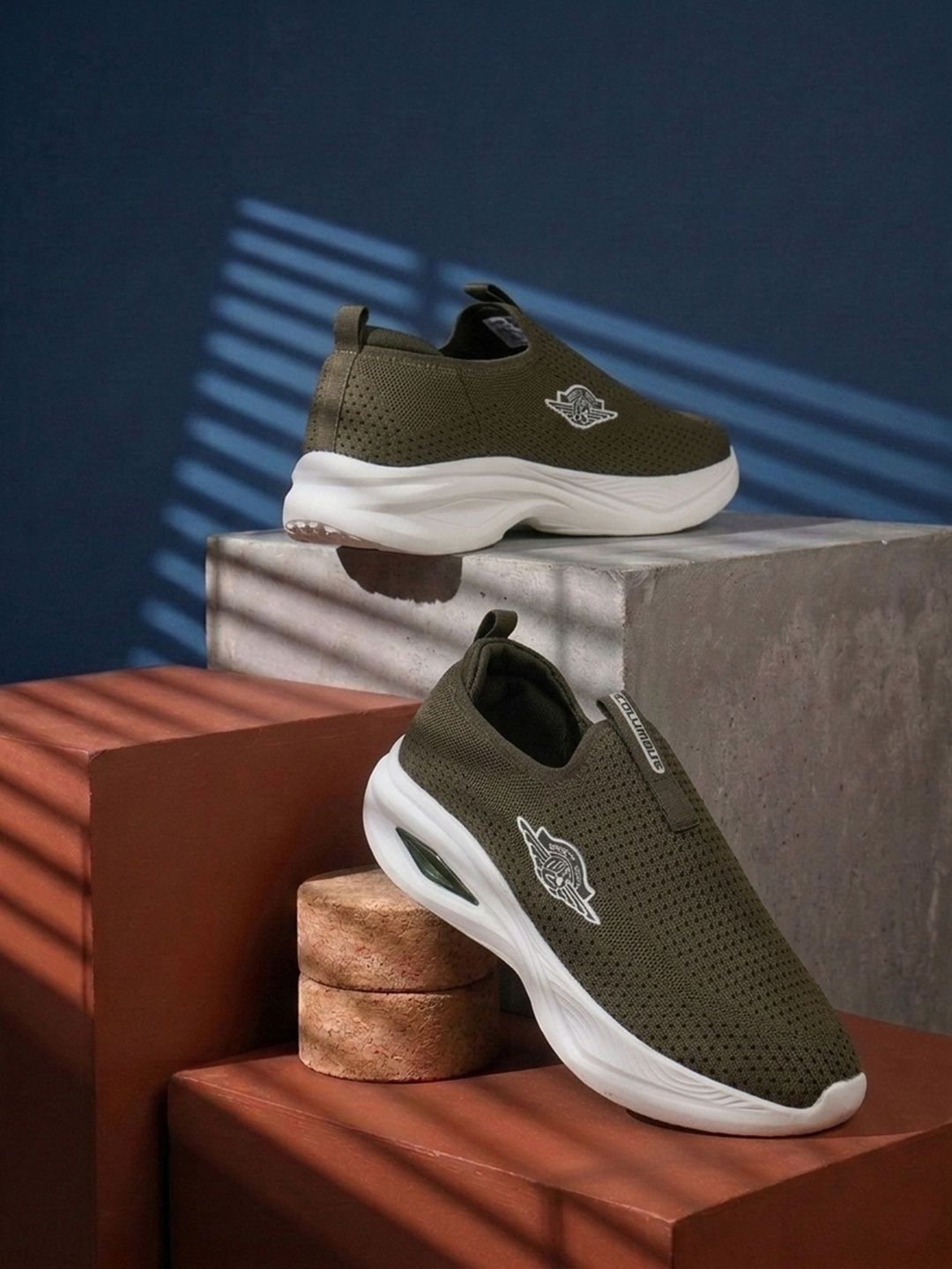 Columbus Men Mesh Running Non-Marking Shoes