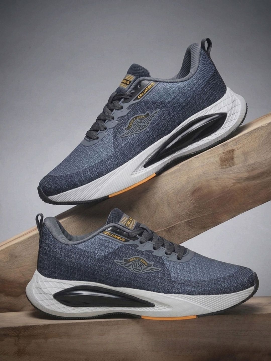 Columbus Men Mesh Running Shoes