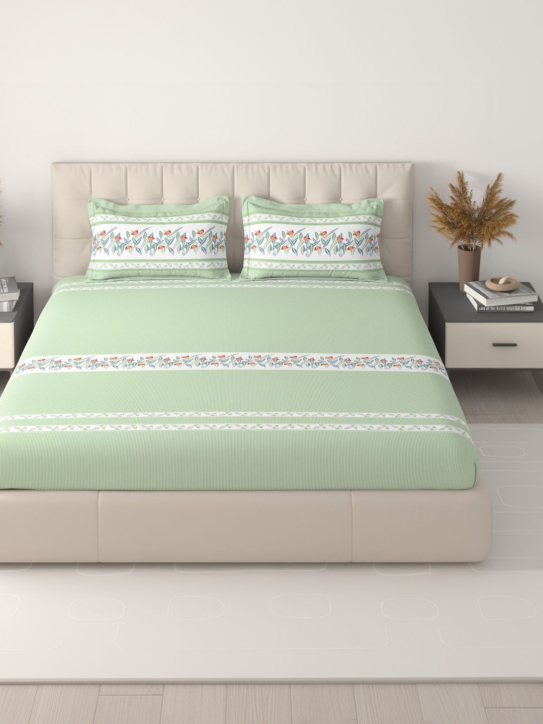 Sangria Green & White Floral 160 TC Bedsheet with 2 Pillow Covers
