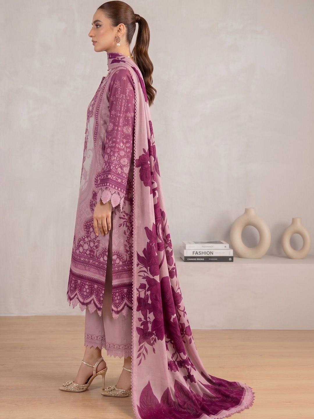 Rosaniya Printed Pure Cotton Unstitched Dress Material