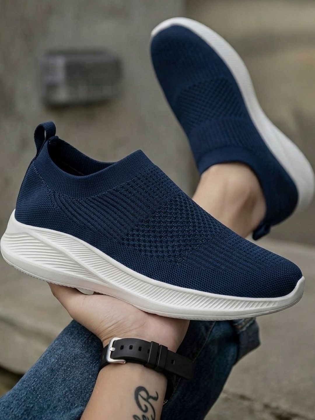 HRX by Hrithik Roshan Men Textured Sneakers