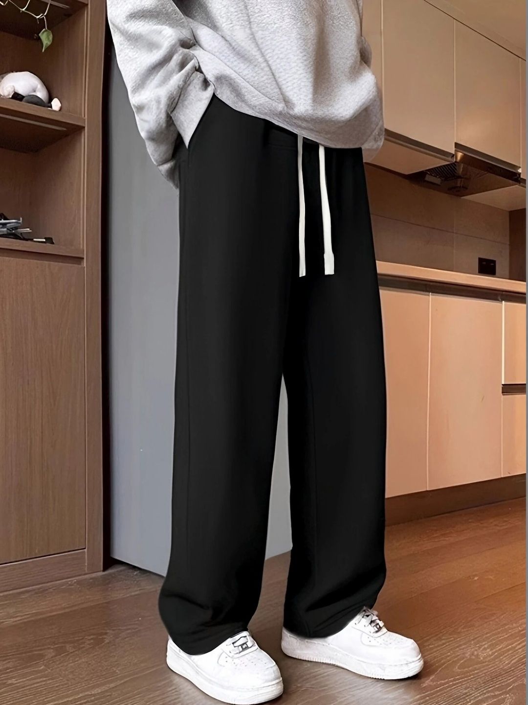 Klowvila Fashion Men Loose Fit High-Rise Easy Wash Trousers