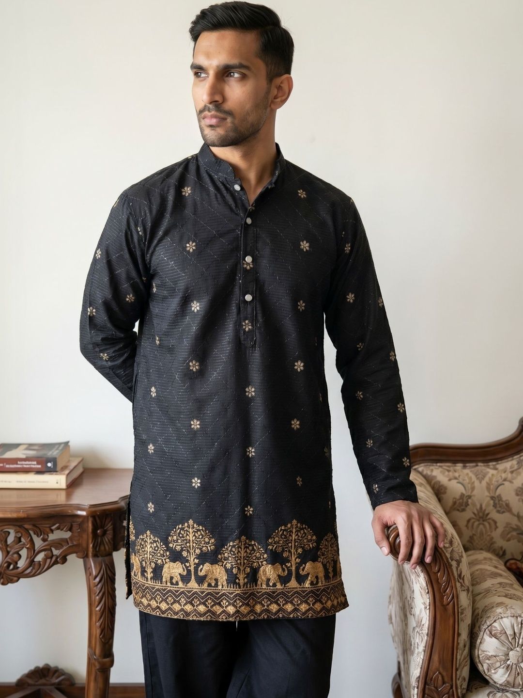 Jompers Men Floral Embroidered Thread Work Floral Kurta