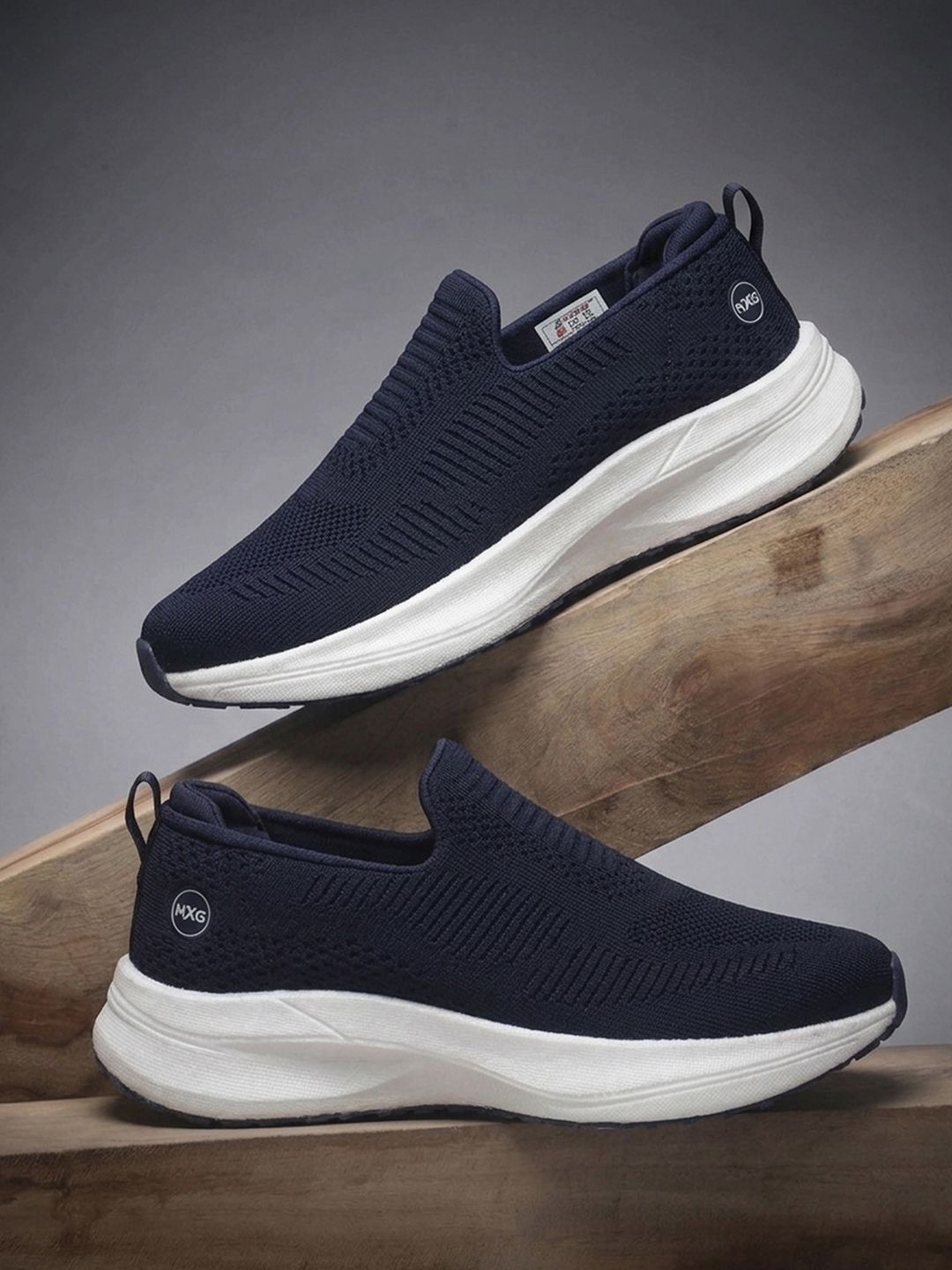 Columbus Men Mesh Running Shoes