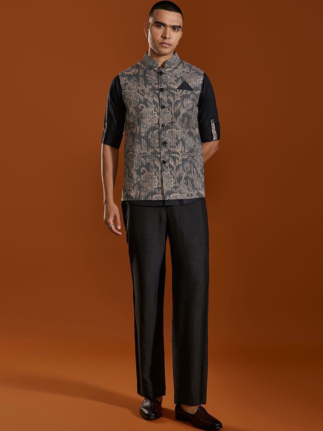 KALKI Fashion KALKI Fashion Men Ethnic Motifs Printed Regular Kurta with Trousers