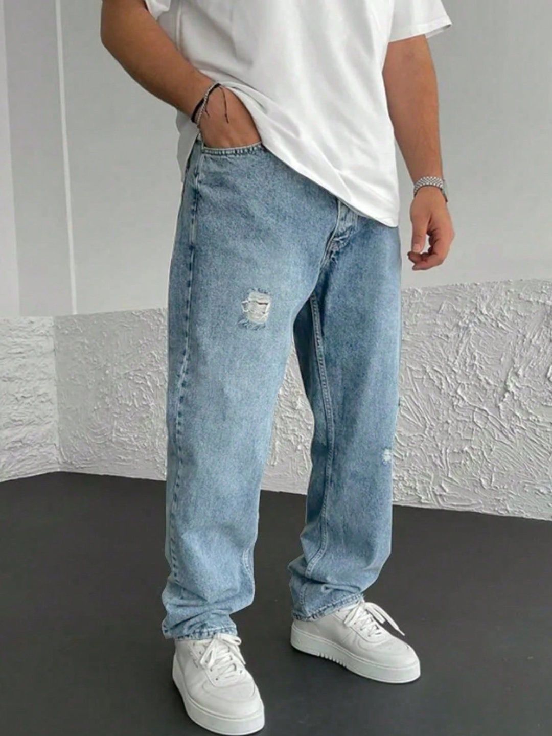 R.Code by The Roadster Life Co. Men Regular Fit High-Rise Mildly Distressed Light Fade Stretchable Jeans