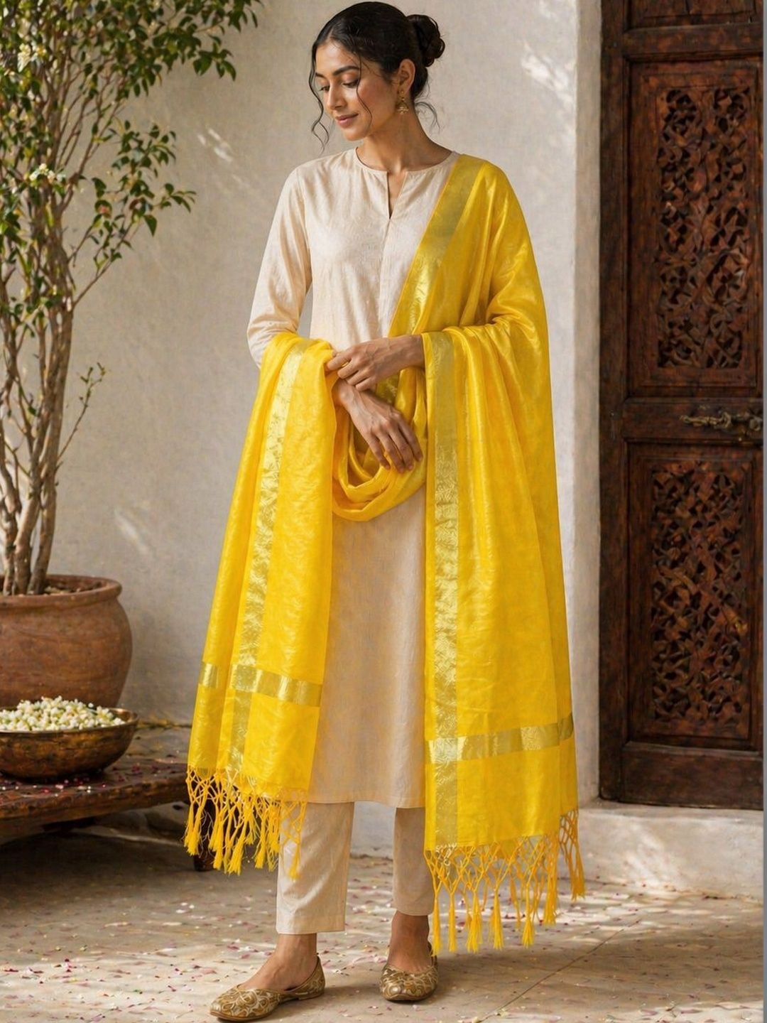 STUTI FASHION Ethnic Motifs Woven Design Dupatta with Zari