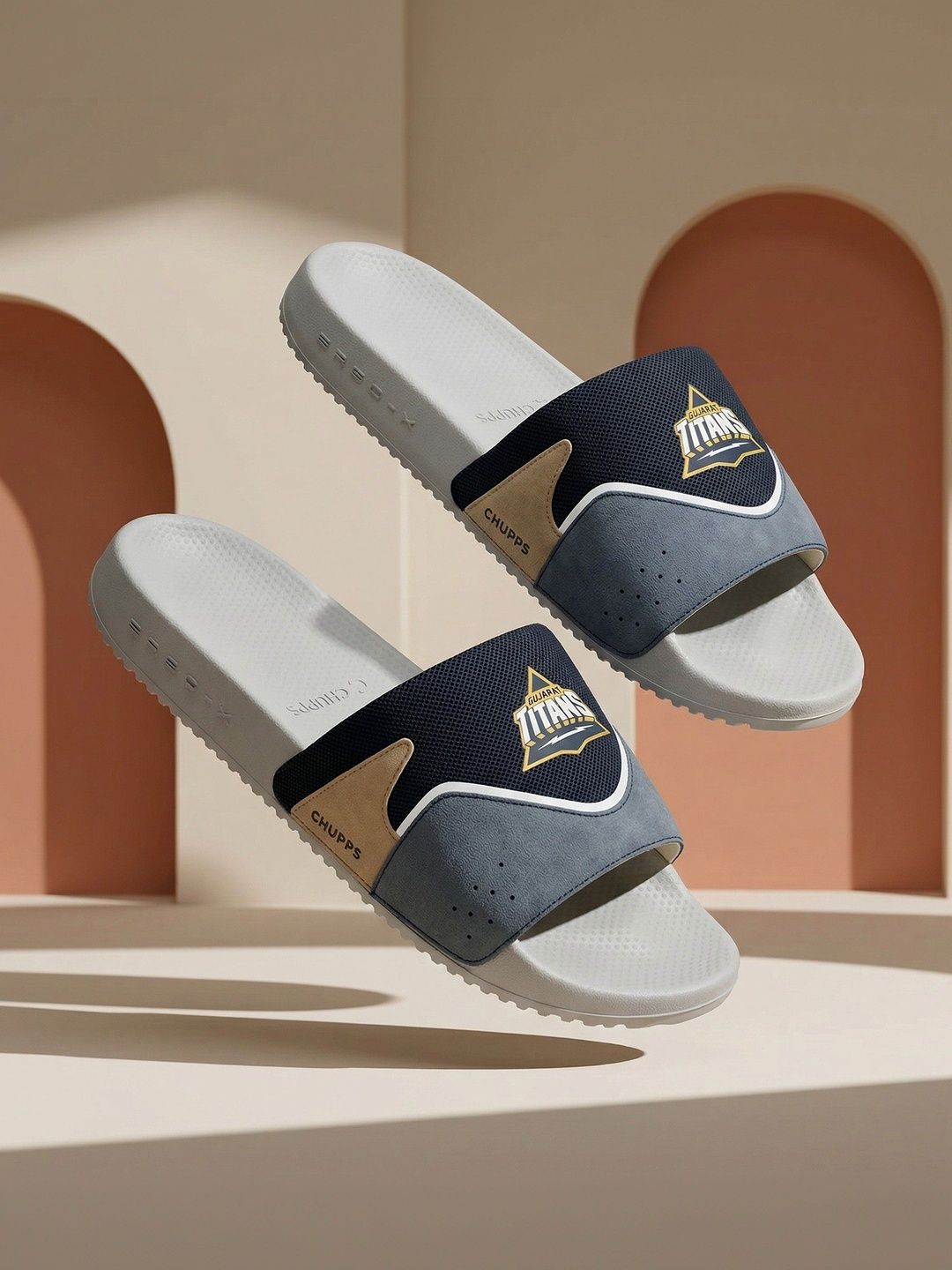 CHUPPS CHUPPS Men Slip-On
