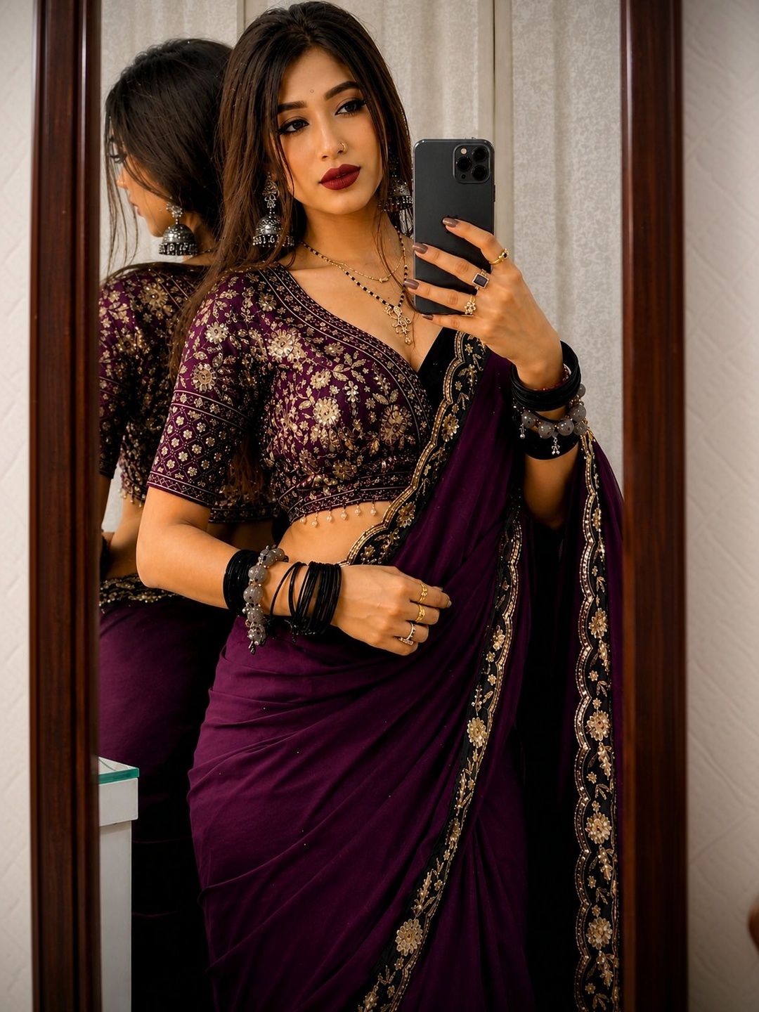 GREEN VALLEY STORE GREEN VALLEY STORE Floral Embroidered Pure Georgette Saree