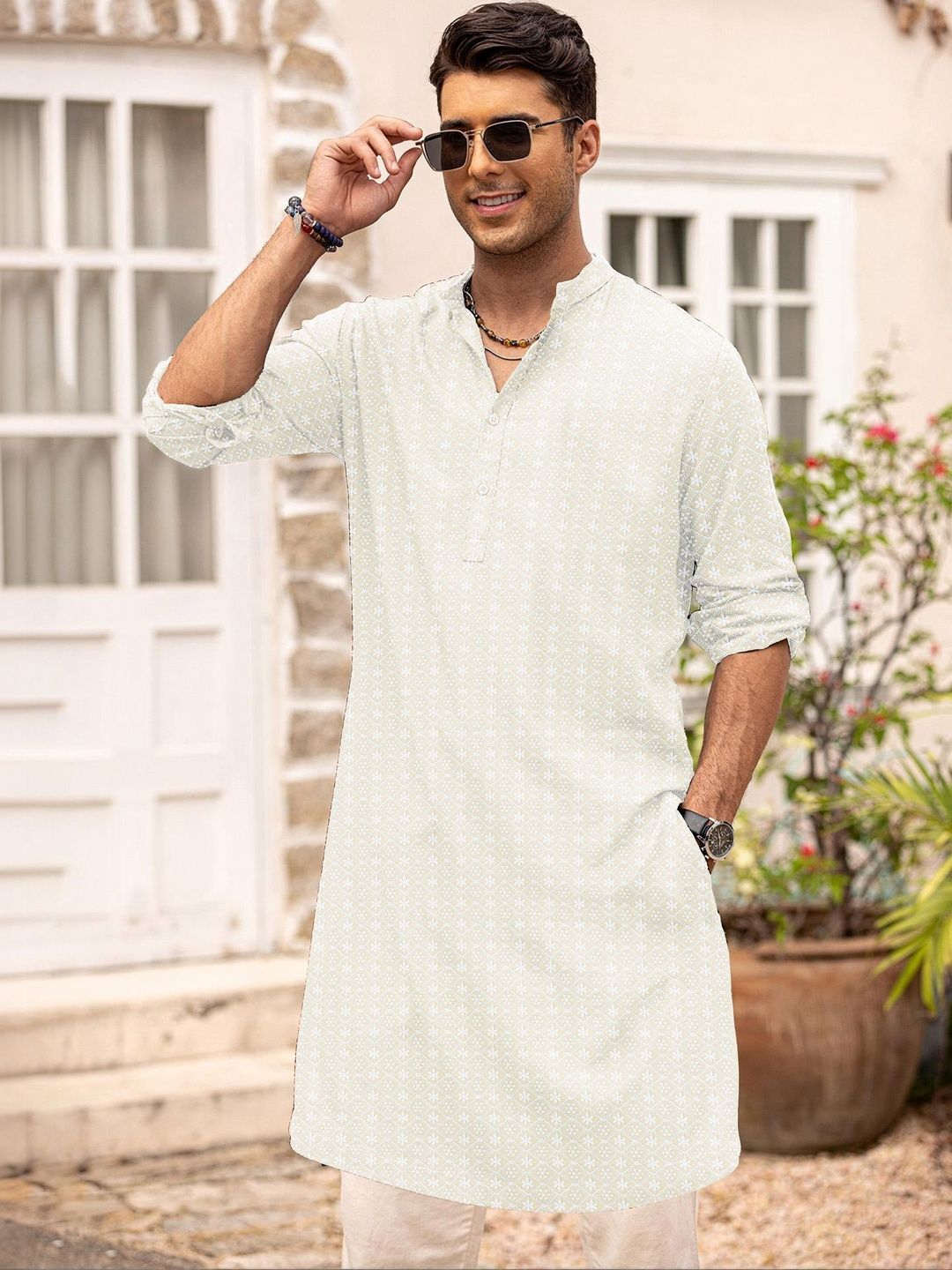 Anouk Men Mandarin Collar Embroidered Straight Kurtas