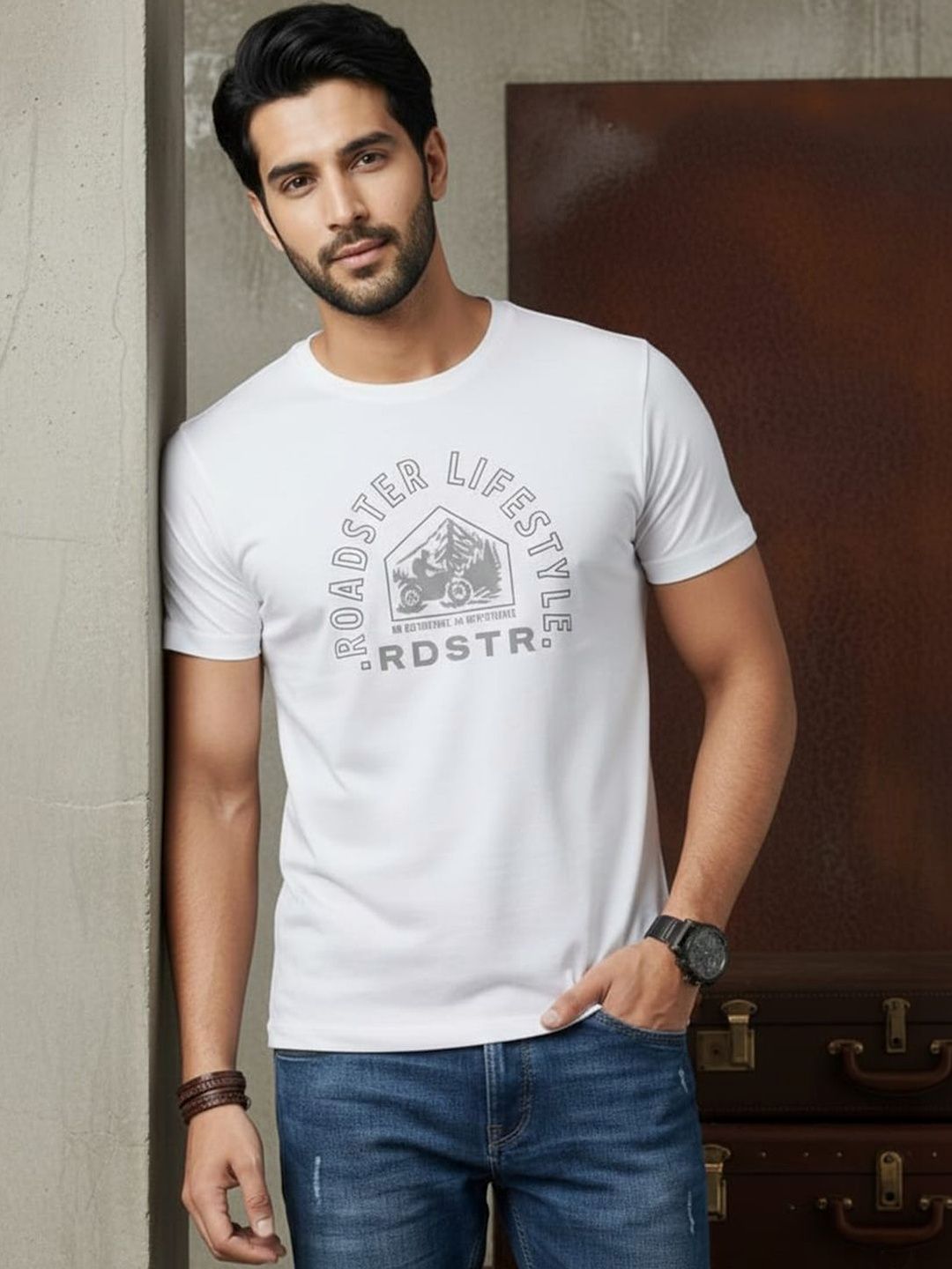 The Roadster Lifestyle Co Printed Pure Cotton Round Neck Tshirts