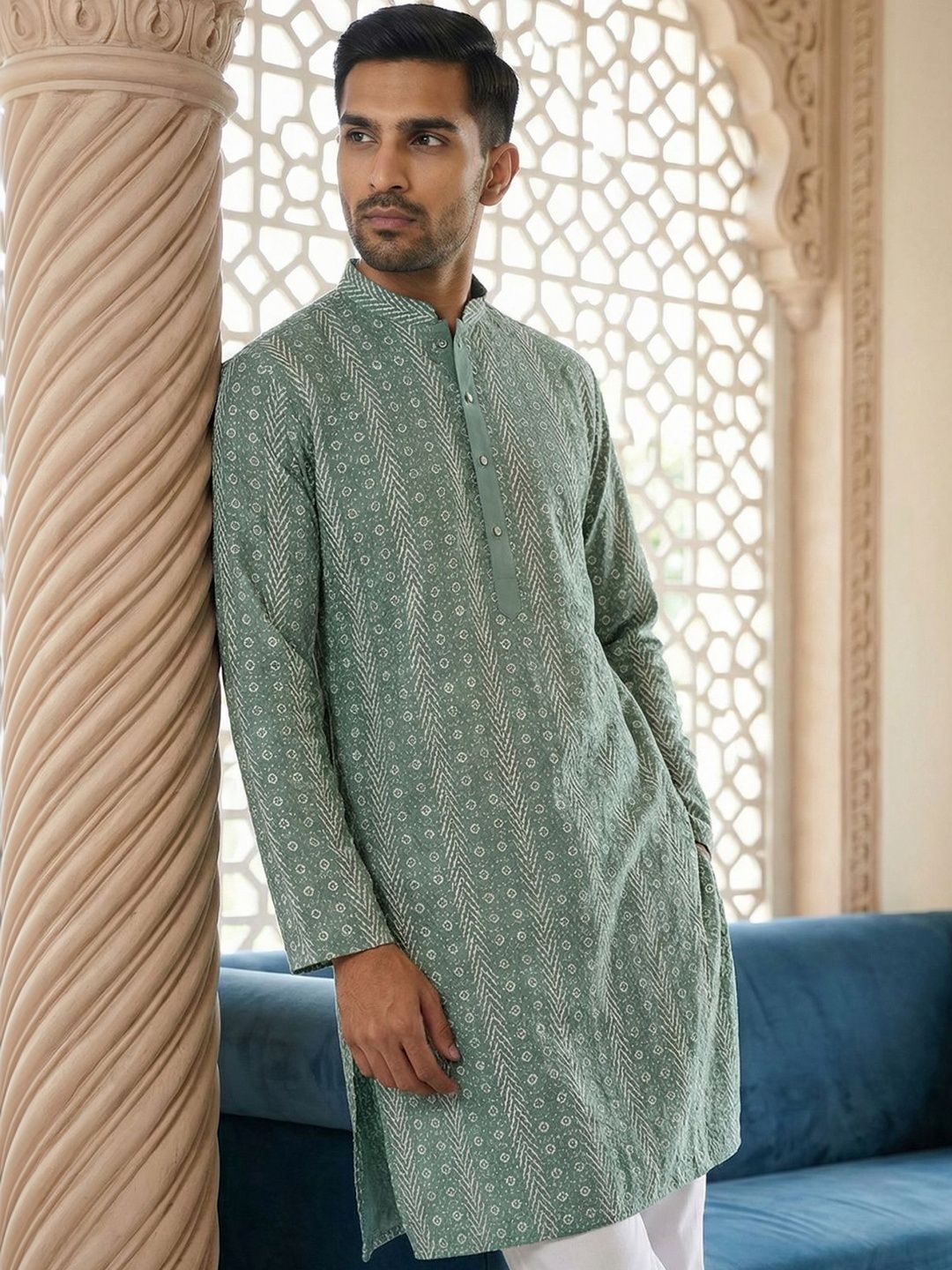 House of Pataudi Geometric Embroidered Straight Kurta