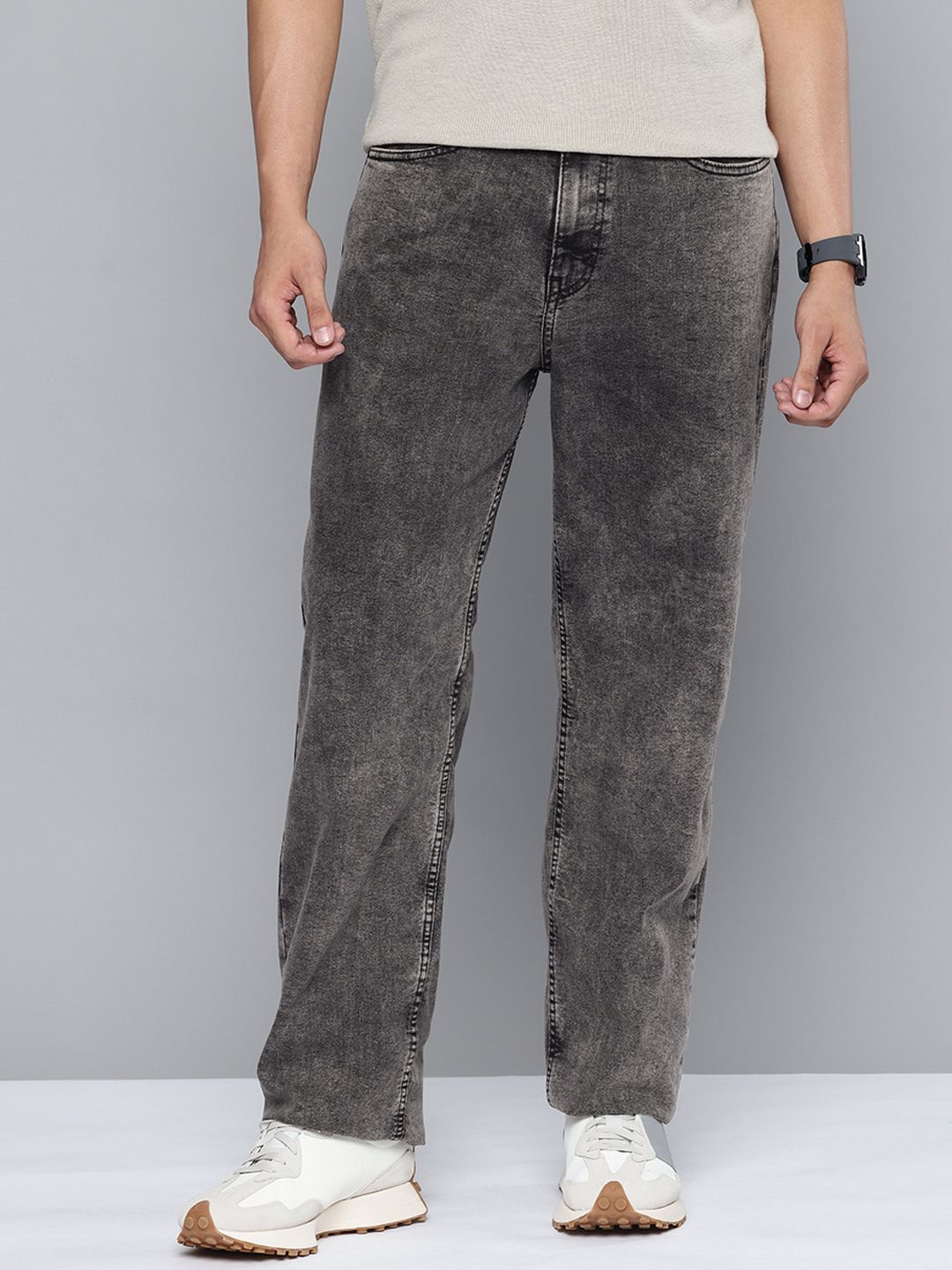 Levis Levis Men 568 Loose Fit Mid-Rise Light Fade Stretchable Jeans