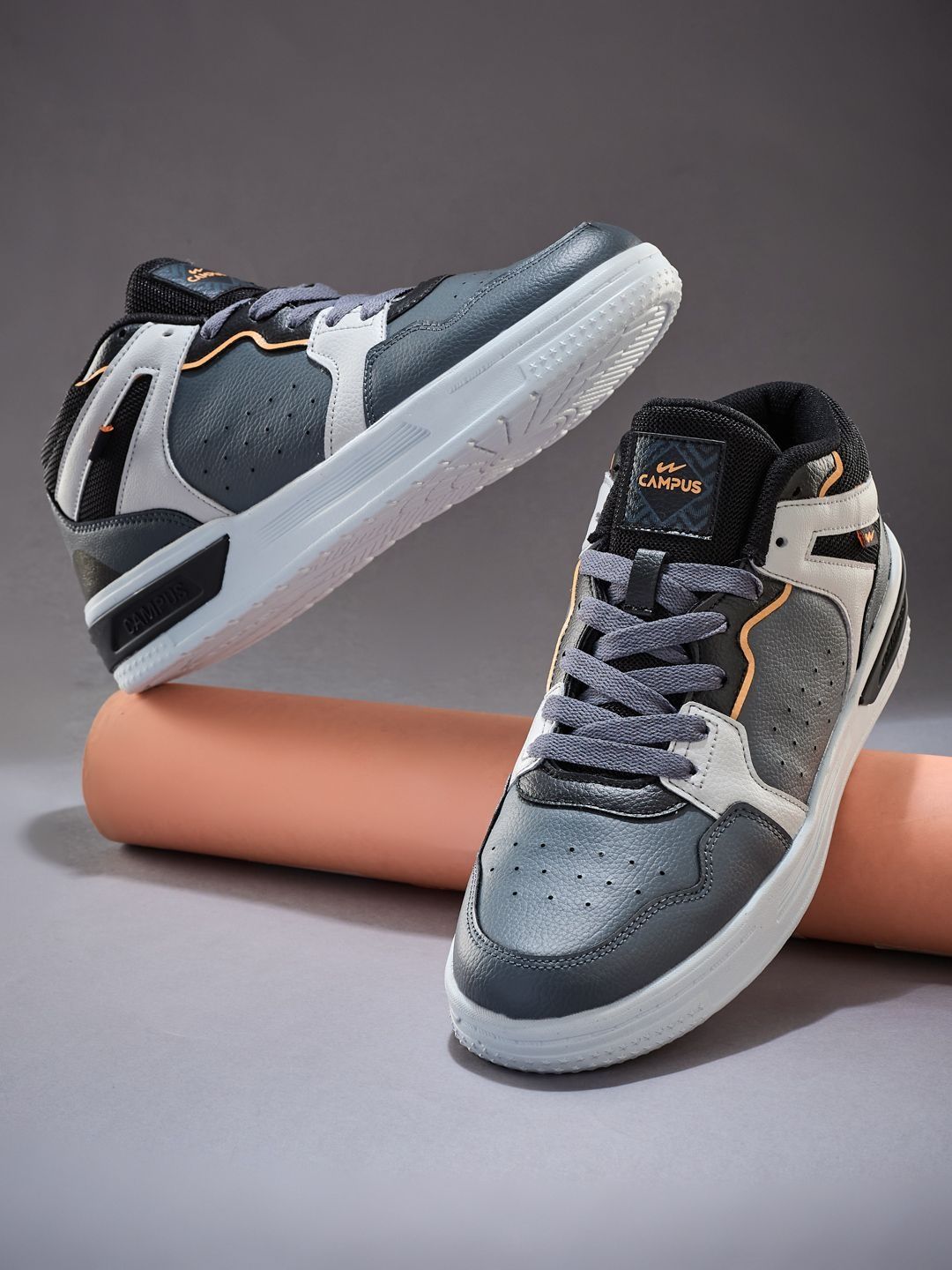 Campus DWELT Men Core Sneakers