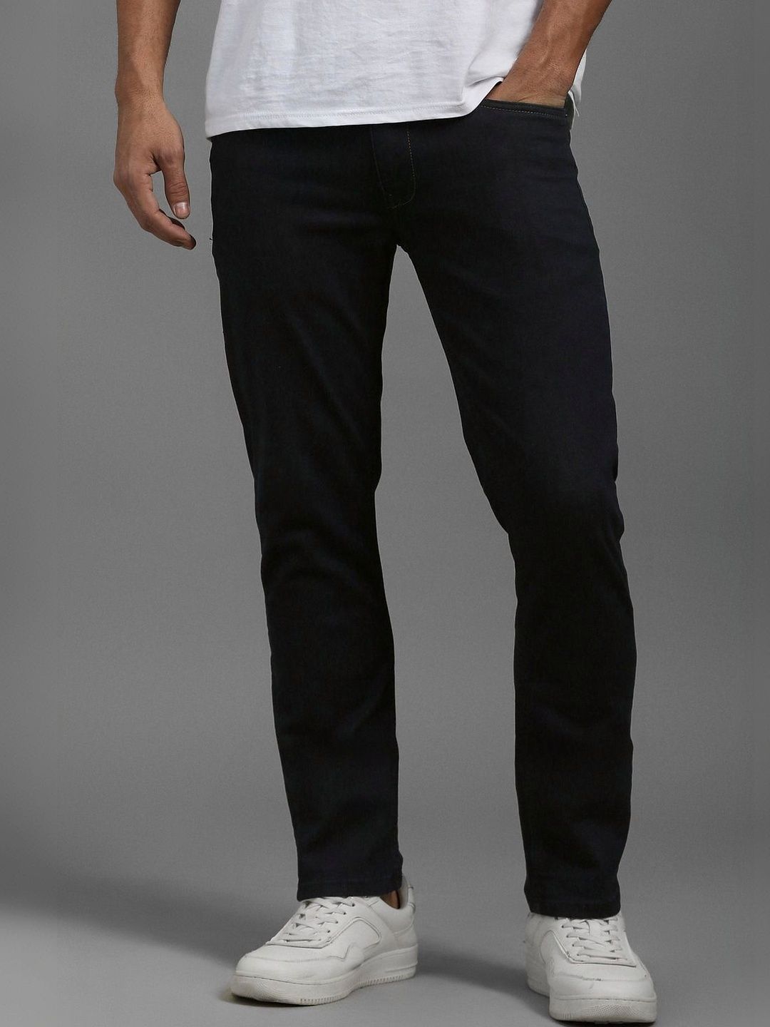 Louis Philippe Jeans Men Black Dark Slim Fit Jeans