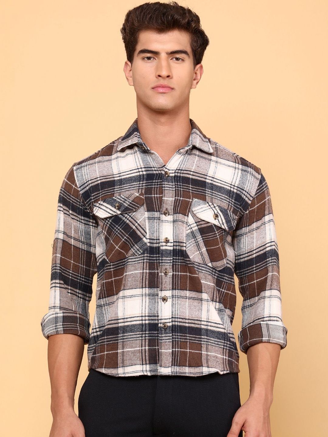 LIMEROAD Men Checks Cotton Spread Collar Casual Shirts