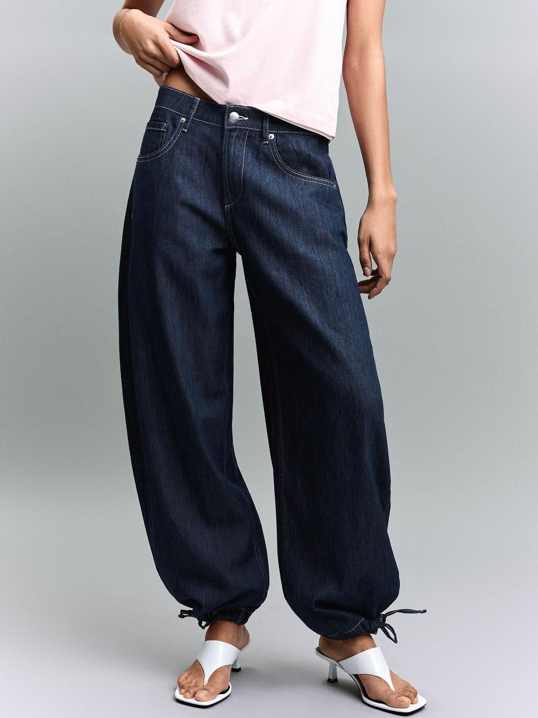 Low-rise Wide-leg Balloon Jeans