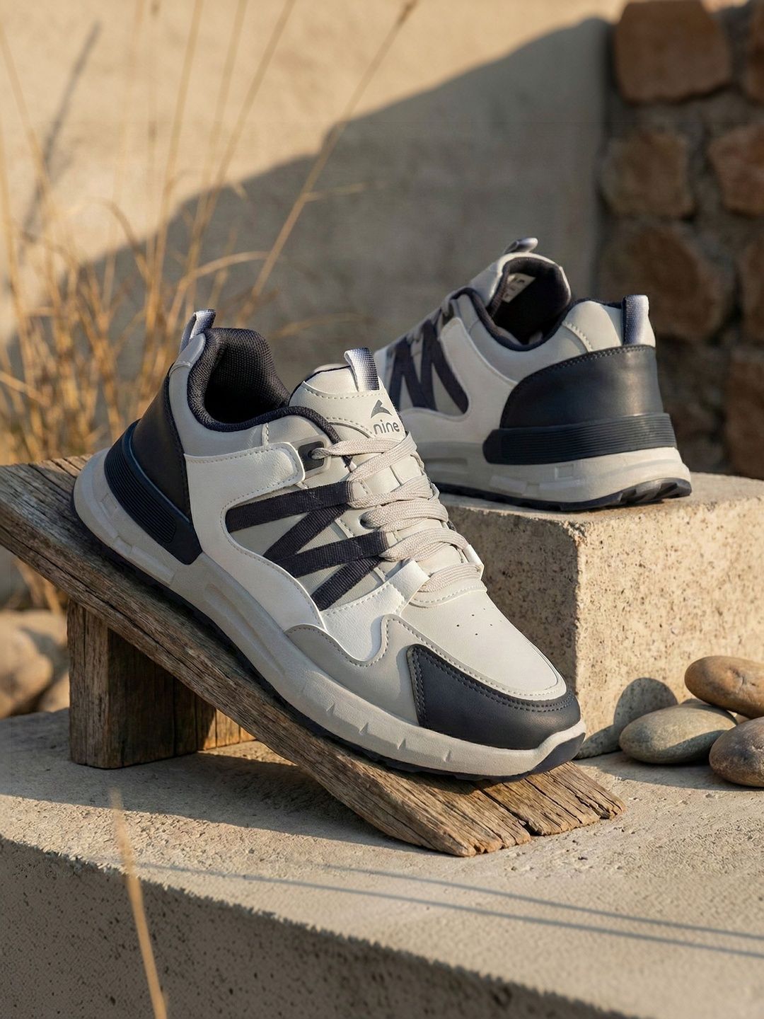 Nine Men Mesh Walking Non-Marking Shoes
