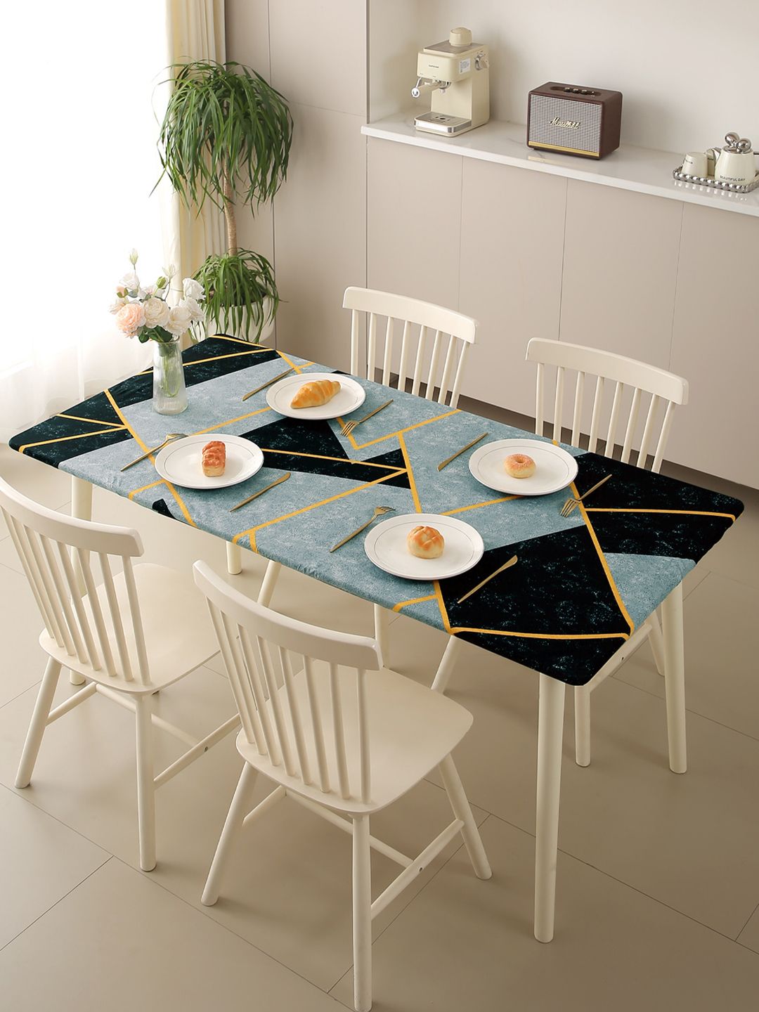 HOKIPO Multicolor Abstract Geometry Water-repellent 47x31 Inch 4 Seater Table Cover