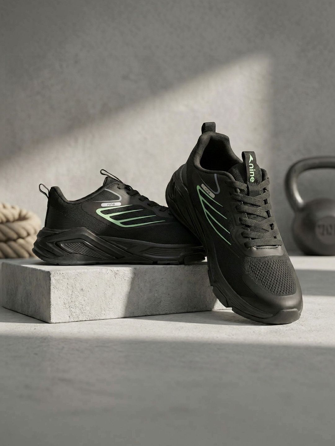 Nine Men Mesh Walking Non-Marking Shoes
