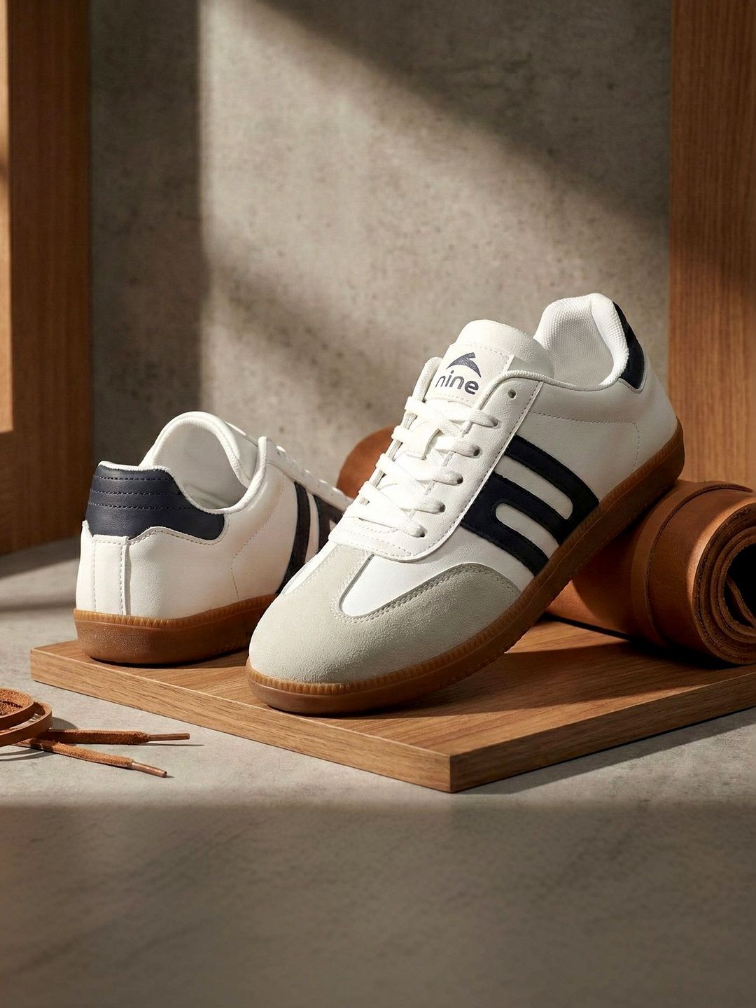 Nine Men Mesh Walking Non-Marking Shoes