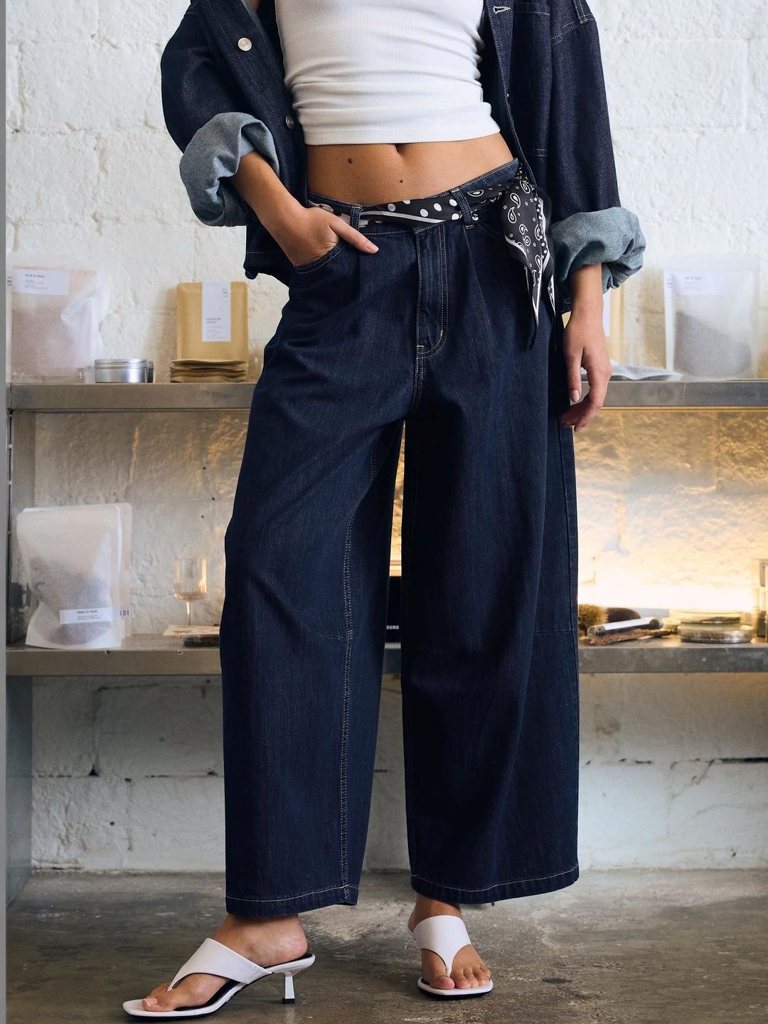 Regular Fit Mid-Rise Barrel Cotton Jeans