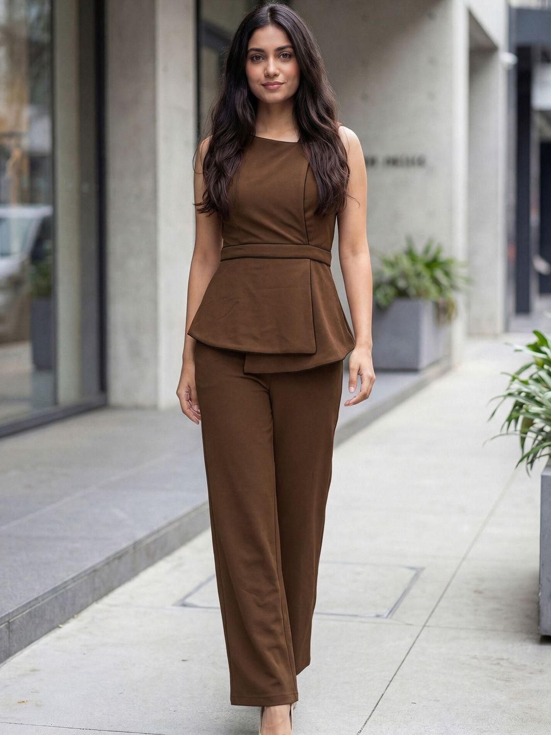 Selvia Round Neck Sleeveless Top with Trousers