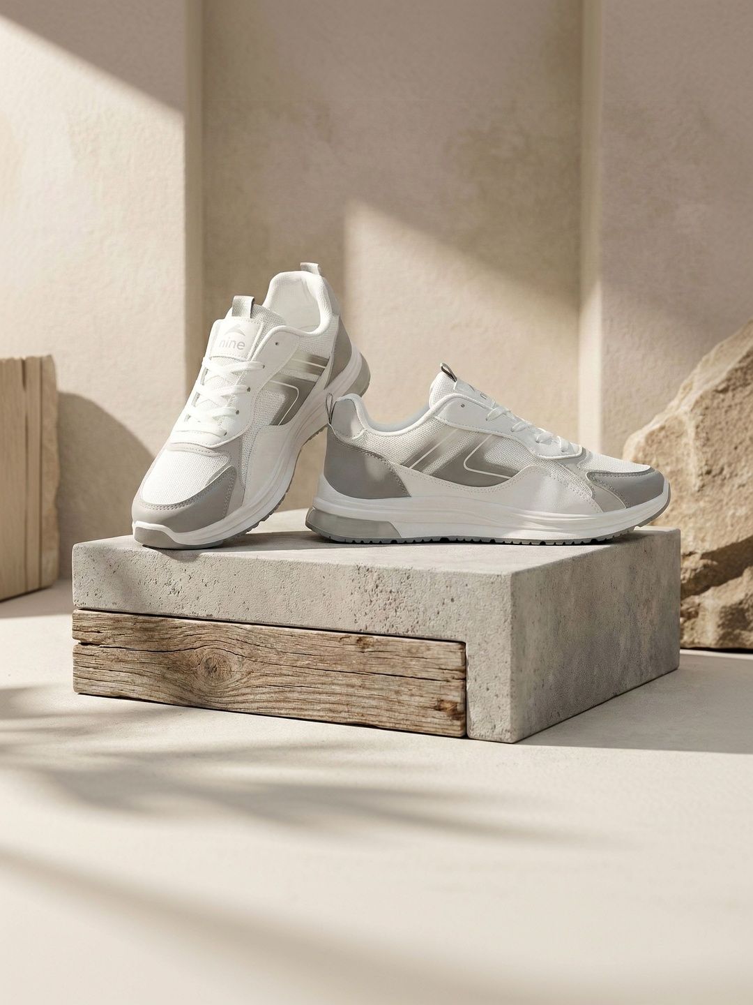 Nine Men Mesh Walking Non-Marking Shoes