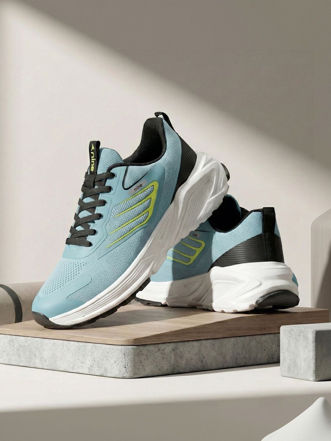 Nine Men Mesh Walking Non-Marking Shoes