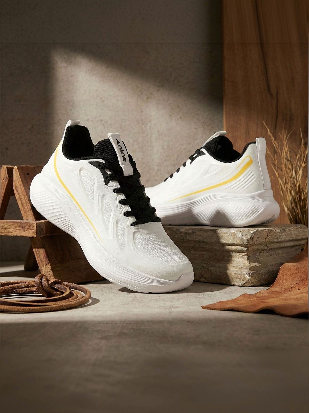 Nine Men Mesh Walking Non-Marking Shoes