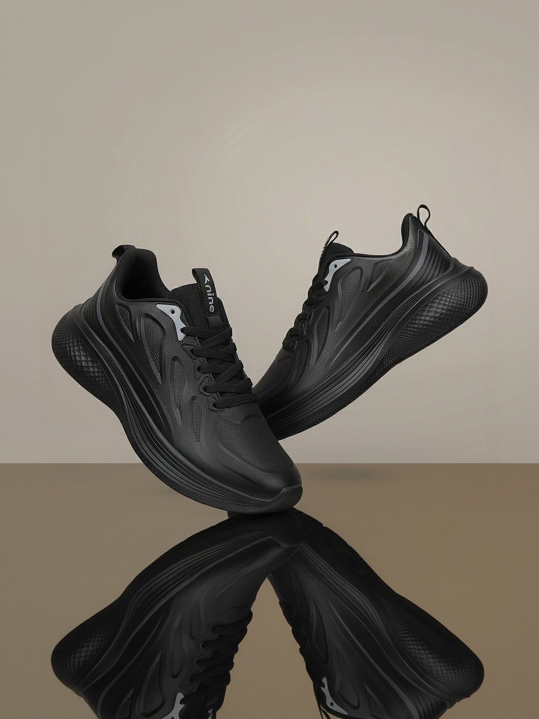Nine Men Mesh Walking Non-Marking Shoes