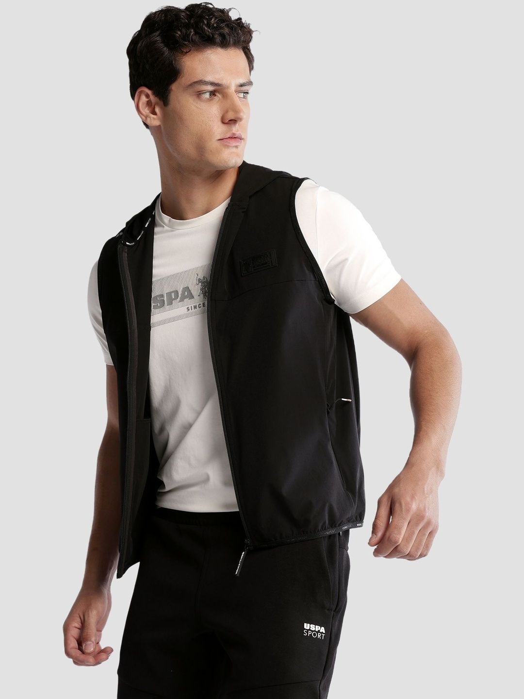 USPA SportSolid Regular Fit Sleeveless Hooded Jacket