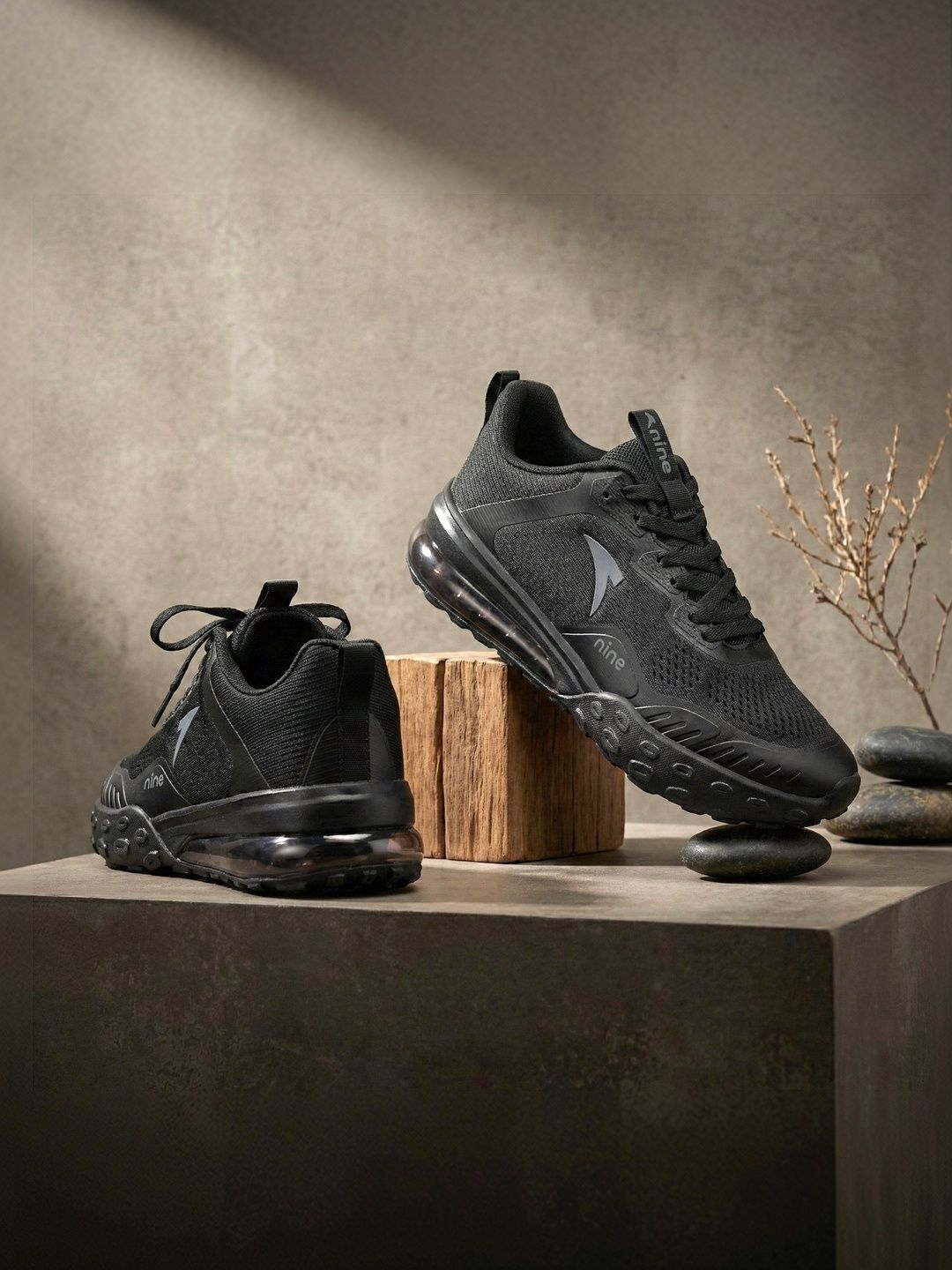 Nine Men Mesh Walking Non-Marking Shoes