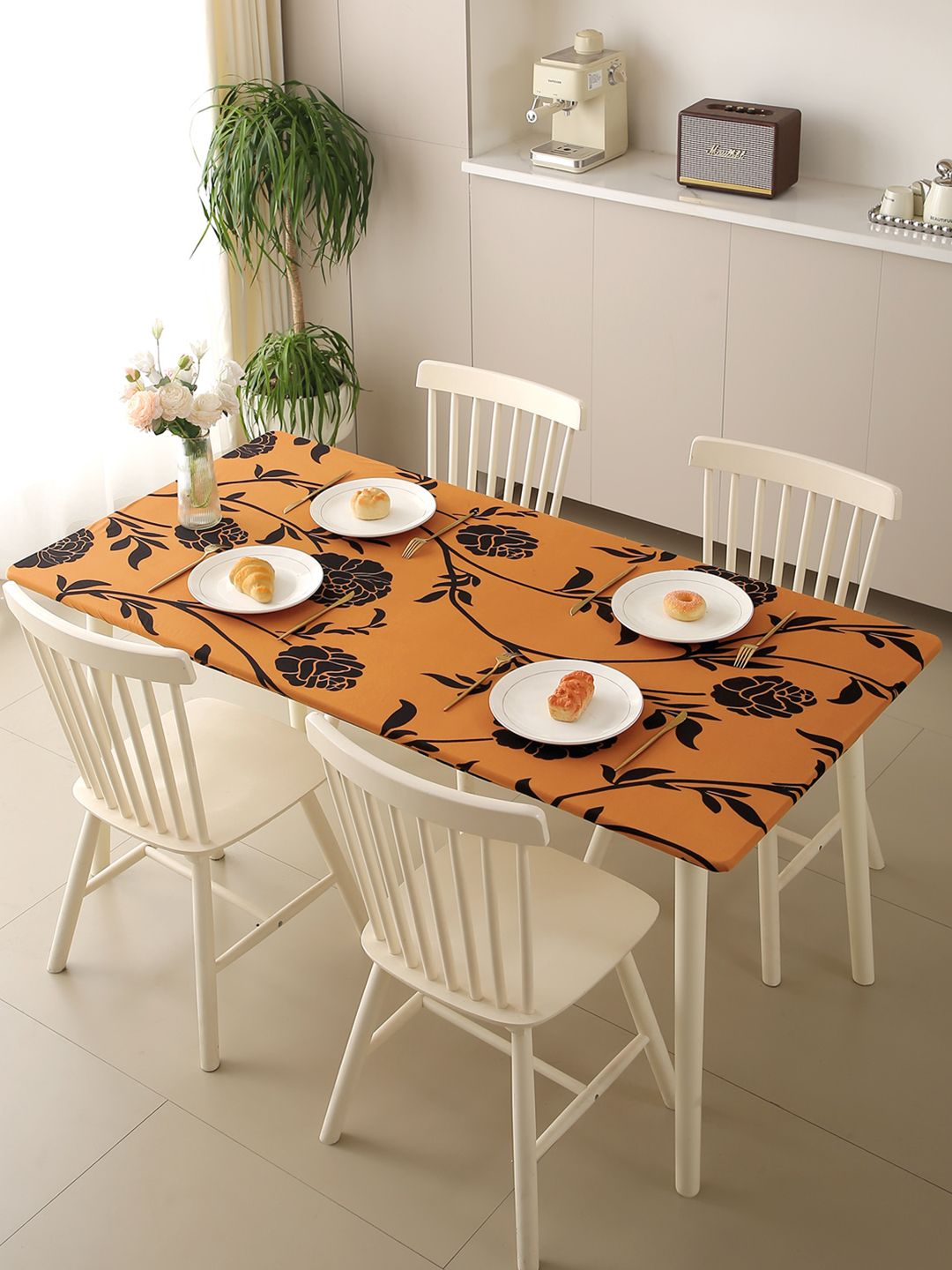 HOKIPO Copper Brown Floral Water-repellent 47x31 Inch 4 Seater Table Cover