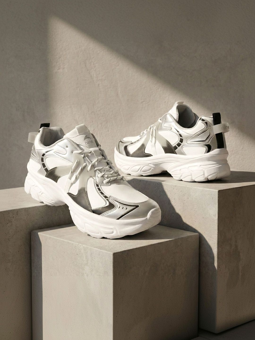 Nine Men Mesh Non-Marking Walking Shoes