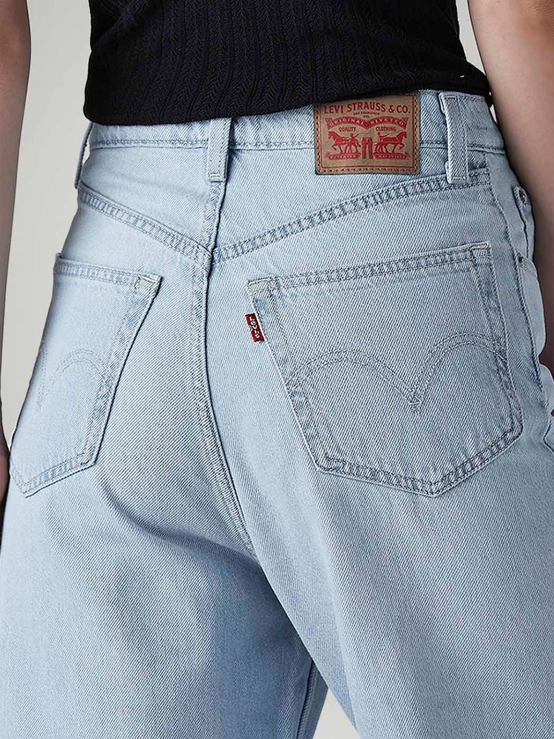 Classic Relaxed Fit High-Rise Light Fade Jeans