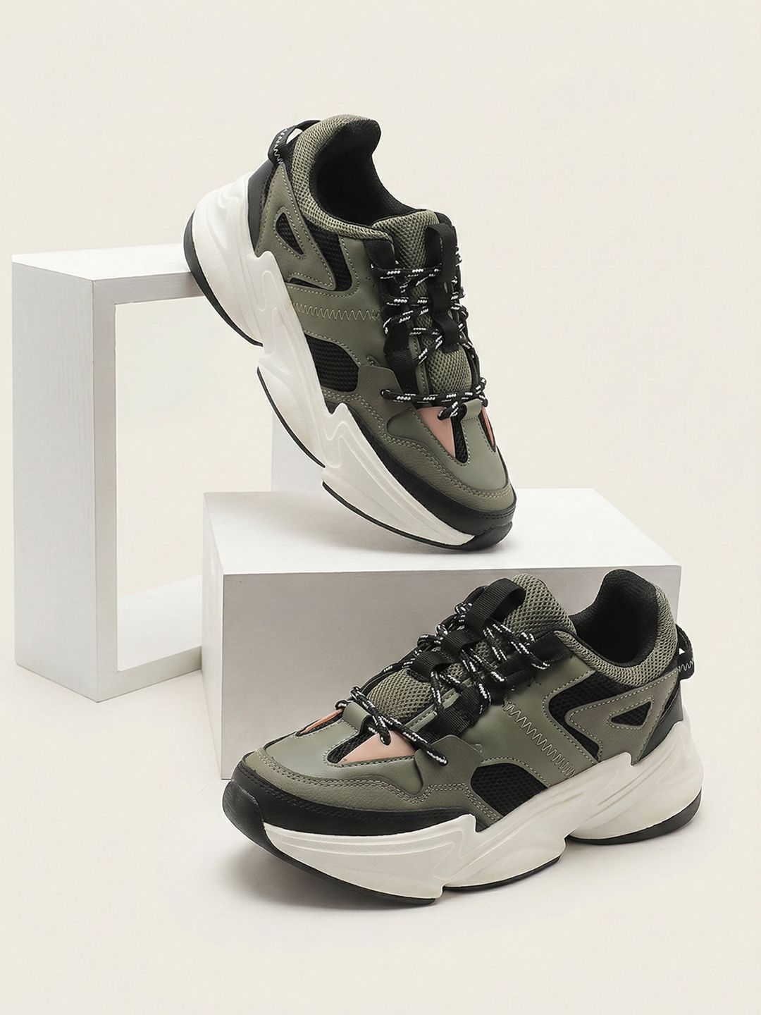 HRX by Hrithik Roshan Men Colourblocked Sneakers