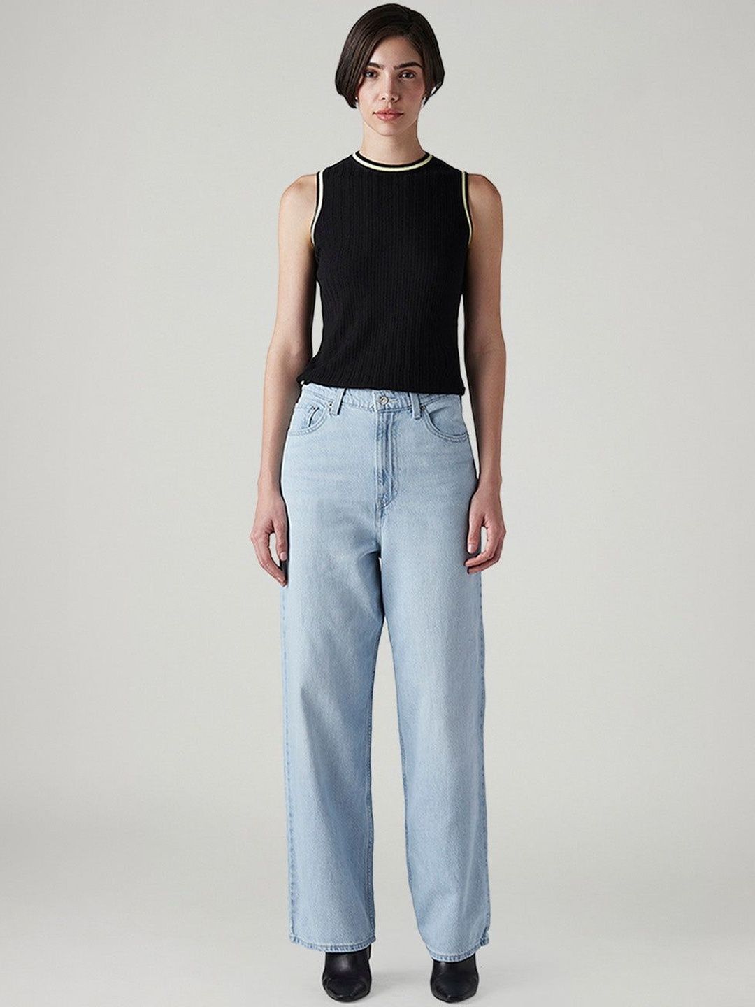 Classic Relaxed Fit High-Rise Light Fade Jeans