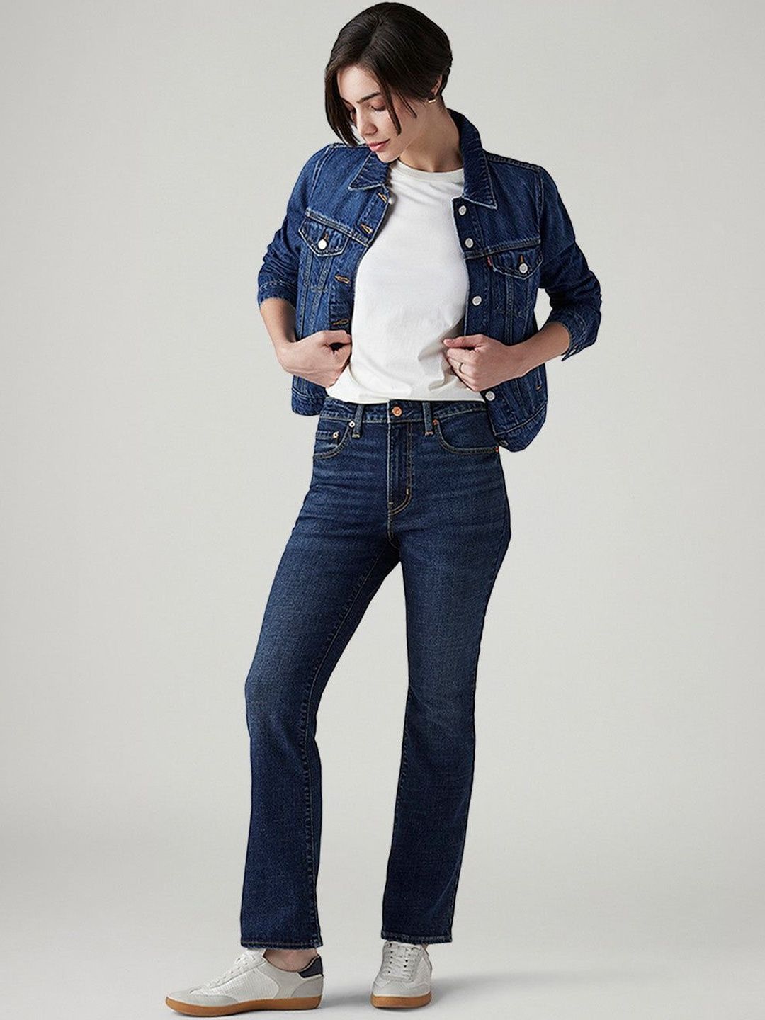 Classic Bootcut High-Rise Light Fade Stretchable Jeans