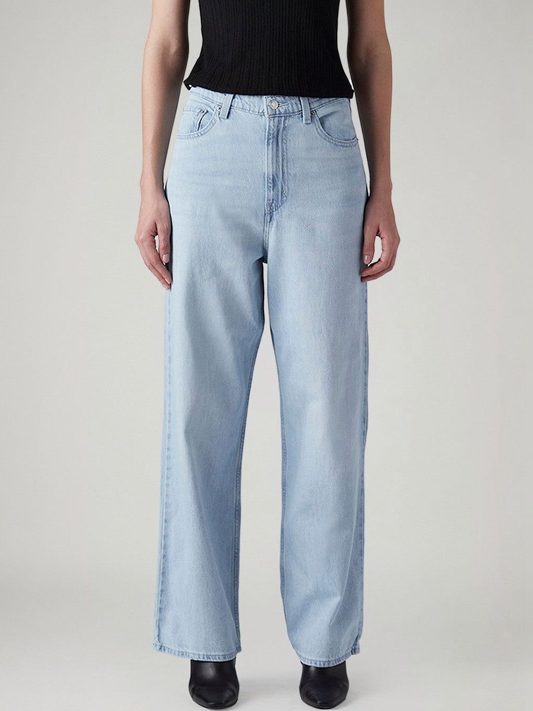Classic Relaxed Fit High-Rise Light Fade Jeans