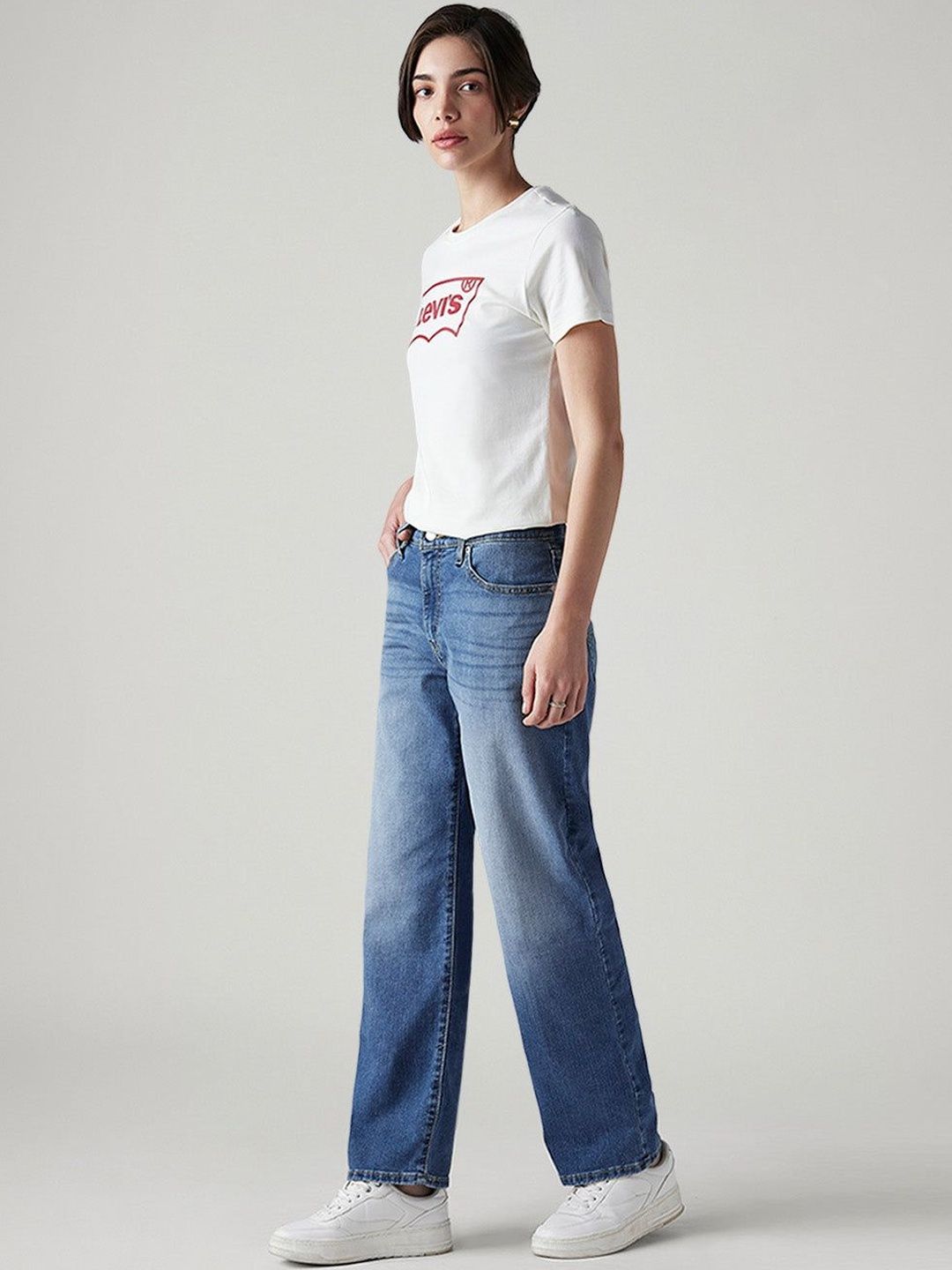 Classic High-Rise Light Fade Stretchable Jeans