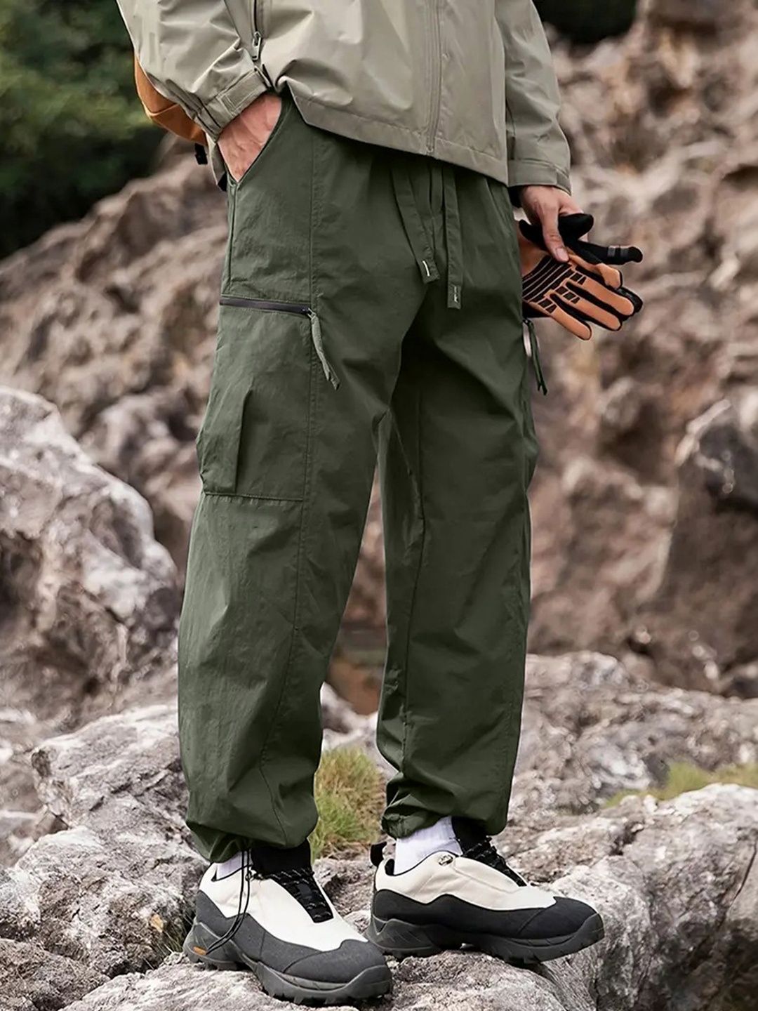 LRIPSOME Men Regular Fit Track Pants