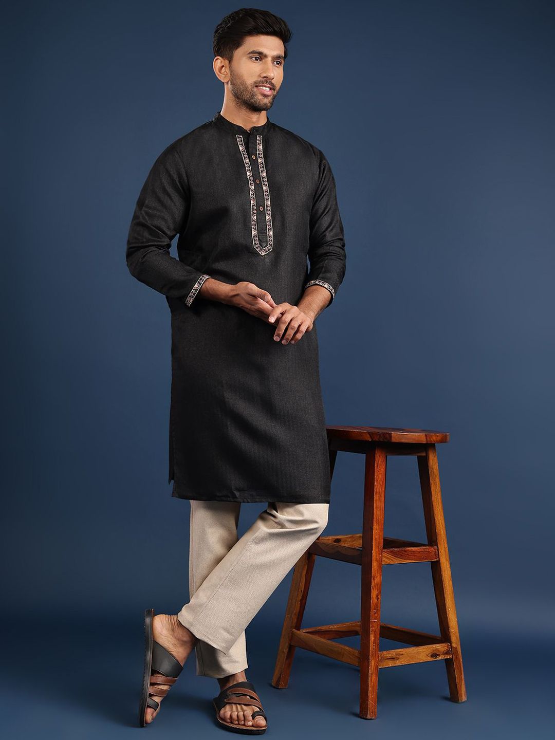 Taavi Floral Yoke Design Mandarin Collar Thread Work Straight Kurta