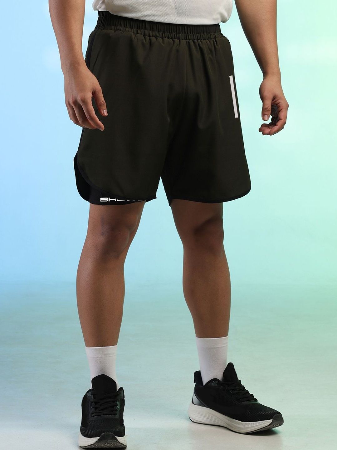 HRX by Hrithik Roshan HRX by Hrithik Roshan Men Solid Double-layer Hanging Towel Design Running Sports Shorts