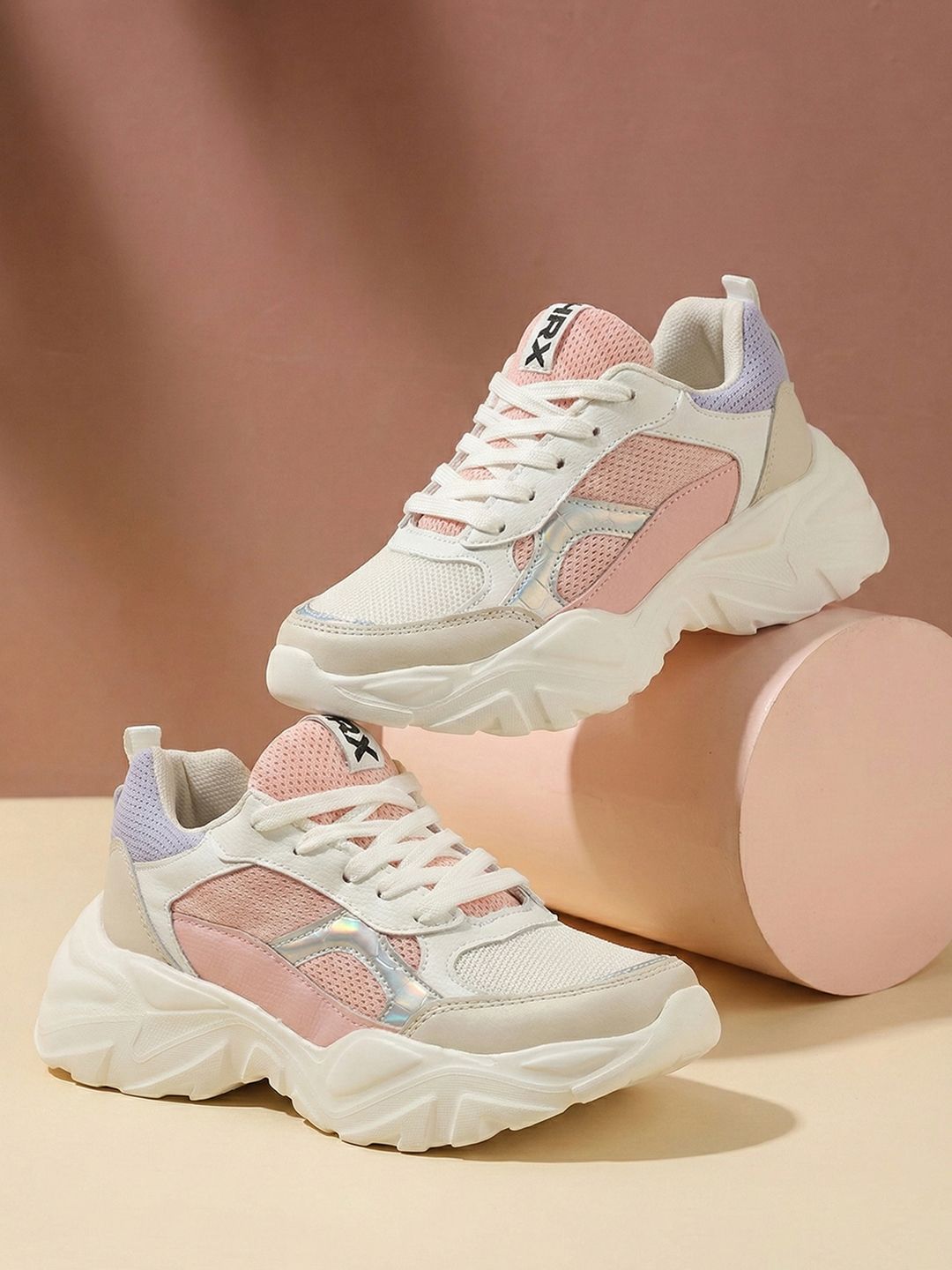 HRX by Hrithik Roshan Women Colourblocked Lightweight Lace-Ups Sneakers